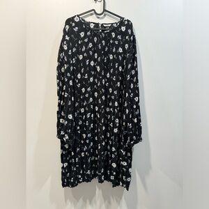 🎉 Penningtons NWT Floral Long Sleeve Pleated Dress